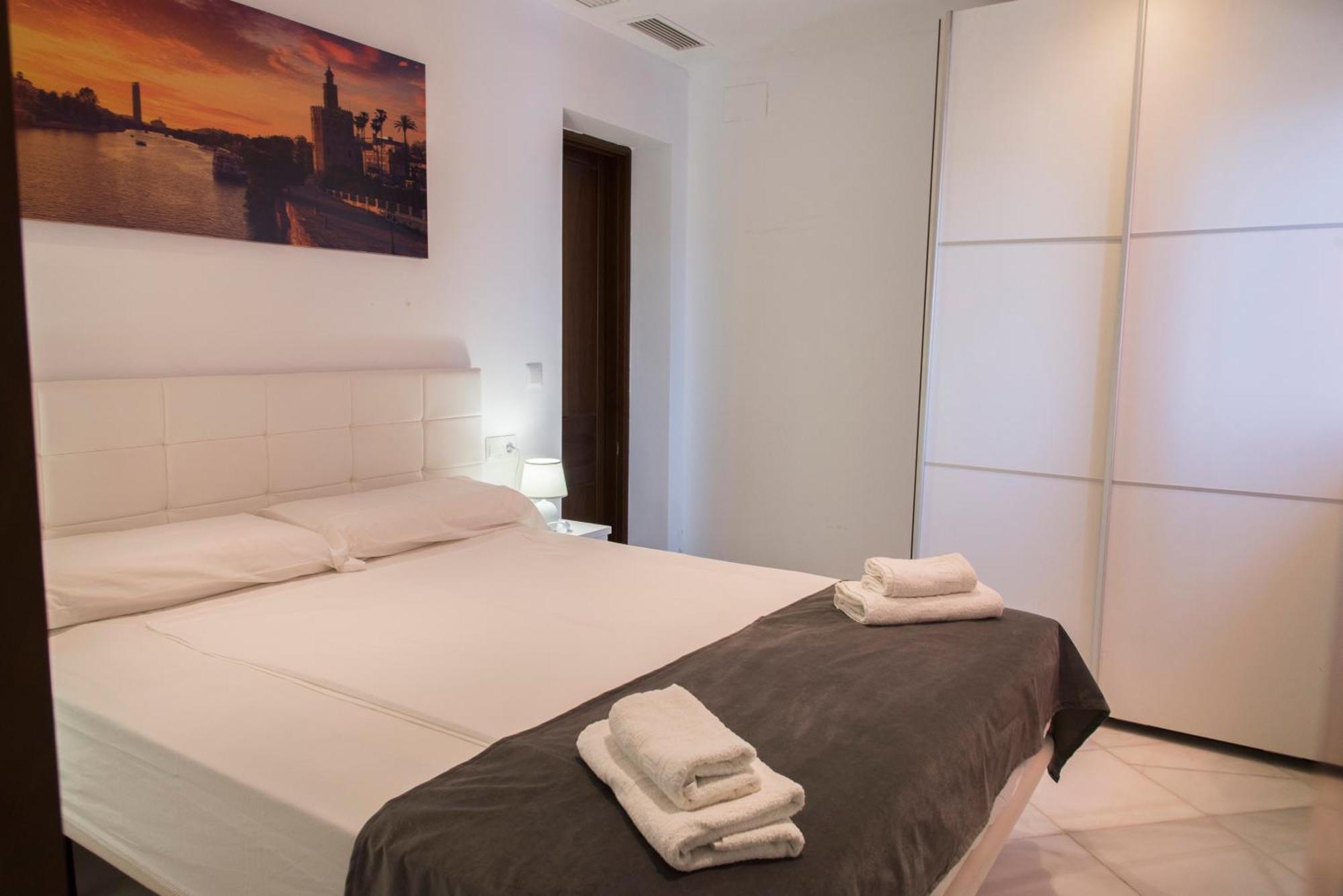 Appartement Nightinsevilla Bailen Free Parking Séville